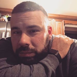 Meet your Posher, Eric